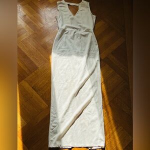 Elegant White Maxi Dress